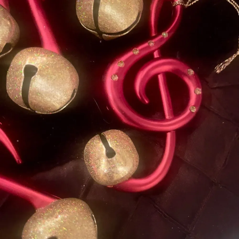 Musical Note Ornament Set!